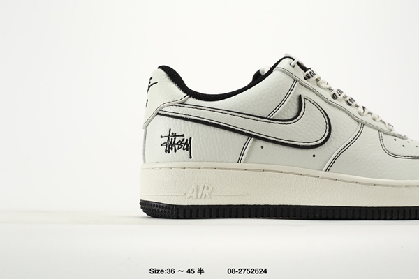 ナイキ靴背面デザイン